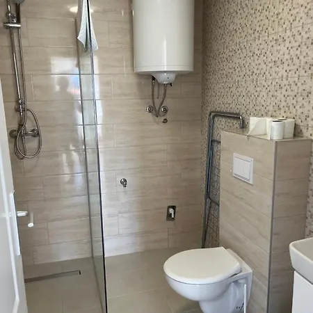 Sea View, Peaceful. Apartamento Makarska